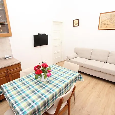 Apartment Riki *
