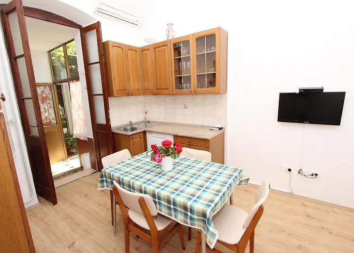 아파트 Riki 로비니