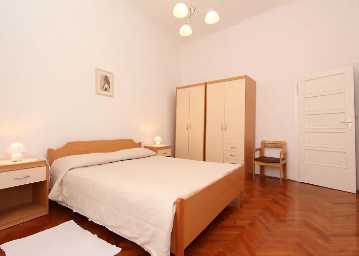 Riki Apartment *
