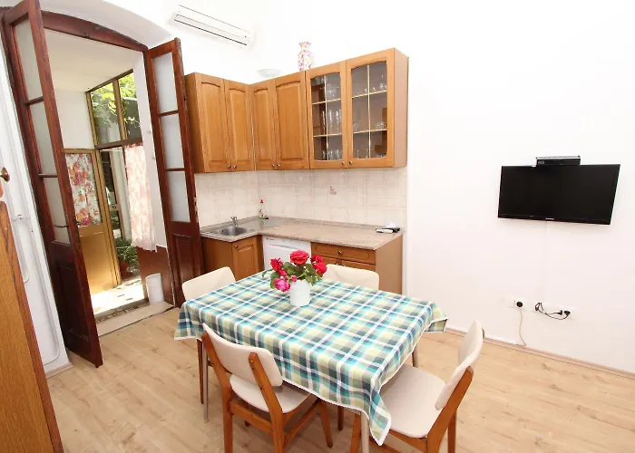Riki Apartment