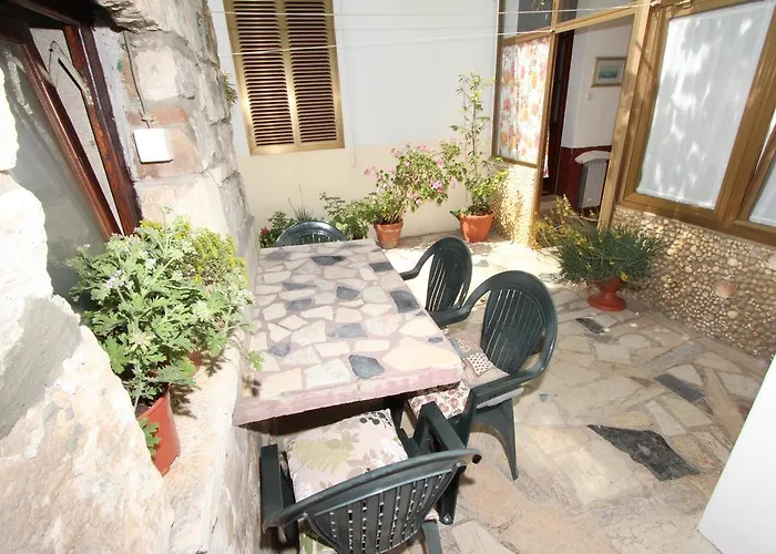 Riki Apartment